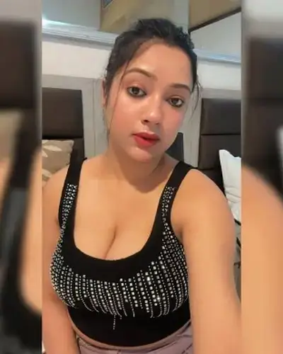 Call Girls Service R K Puram